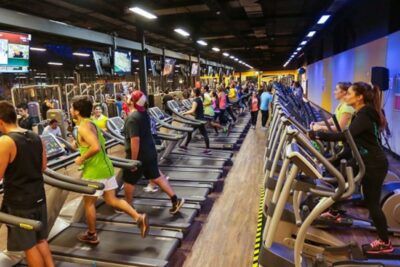 ¿Cómo cancelar una membresía en un gimnasio Gold's Gym?